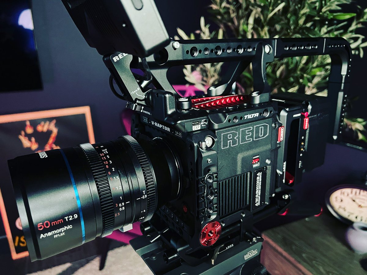 alissaknight's tweet photo. After 4 months of waiting, all of my baby’s clothes are in from Tilta for my Red V-Raptor and she’s so beautiful! Mama loves you baby! 

#shotonred #setlife #tilta #femalefilmmaker #femaledirector #redcinema #redcamera #redcamerausers #vraptor @redcamerausers @redcinema https://t.co/ebaNMvnbn6