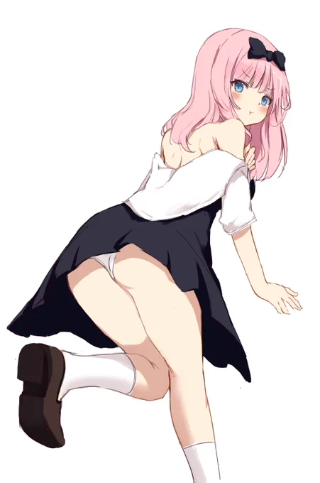 Chika also getting dressed #かぐや様は告らせたい #藤原千花 #loveiswar 