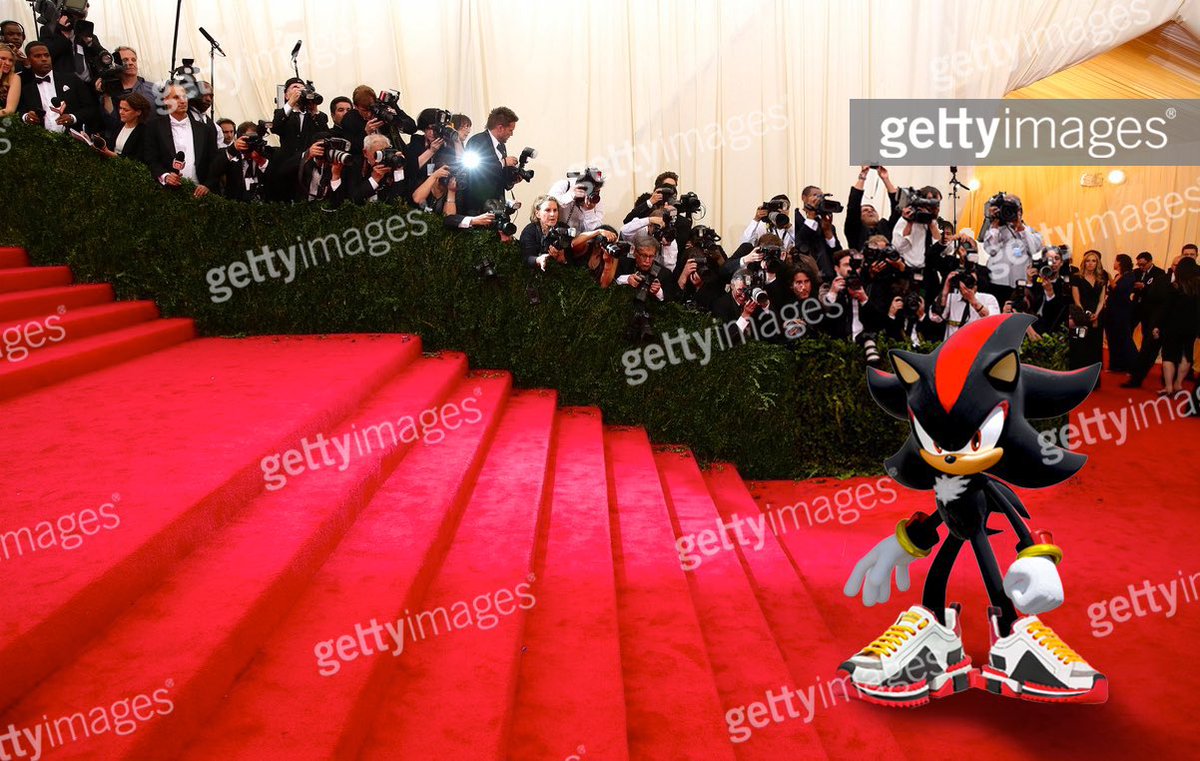 Miexriir's tweet photo. oh my god he wore the dolce gabbana shoes https://t.co/PHXDJvHJML
