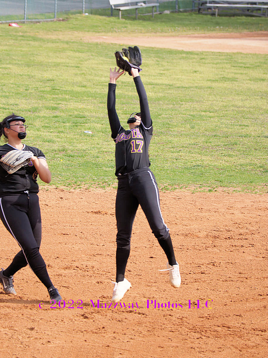 bogotablognj's tweet photo. Story and photos of Bogota Varsity Sports from Wednesday-4-May can be seen at: https://t.co/QM9YFy97rL
Bogota Blog NJ's coverage of Local stories & sports contribute at: https://t.co/nK35iDhRnP
-Photos are available at https://t.co/KINtDmI62l
#bogotablognj
#BucsPride
scco https://t.co/BRVsCm5gpM