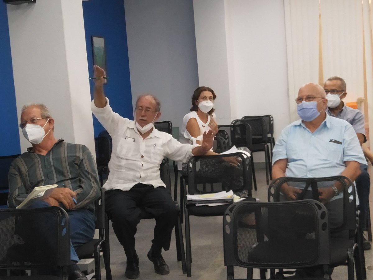 ArmandoRguezB's tweet photo. Formación doctoral, tribunales, proyectos, becas: a debate en Secretaría Técnica #Macroprograma #CTI #PNDES2030 Presenta Dr. Sepúlveda, Secretario Comisión Nacional de Grado Científico @DiazCanelB @JLBrocheLorenzo @InesMChapman @ElbaRosaPM @jsaborido50 #Cuba #CienciaCubana https://t.co/kRRjNPrwjK