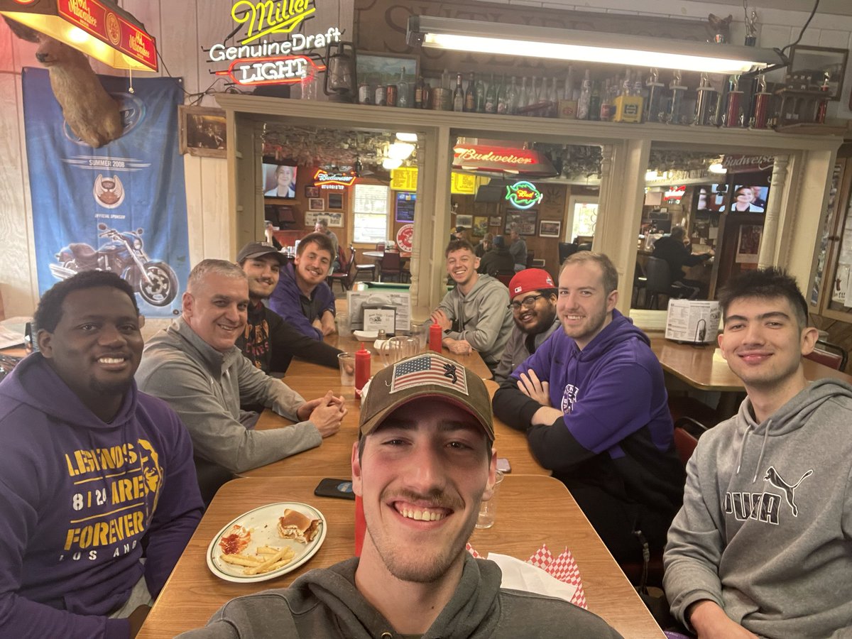 Lunch at the Sutliff Tavern with our seniors. Can't believe they are graduating. It seems just like yesterday that they arrived on the #Hilltop. Special group of guys that I was blessed to coach the last 4 years! Love all of them! <a href="/CornellCollege/">Cornell College</a> <a href="/CornellRams/">Rams Athletics</a> <a href="/CornellRamsMBB/">Cornell College Men’s Basketball</a>