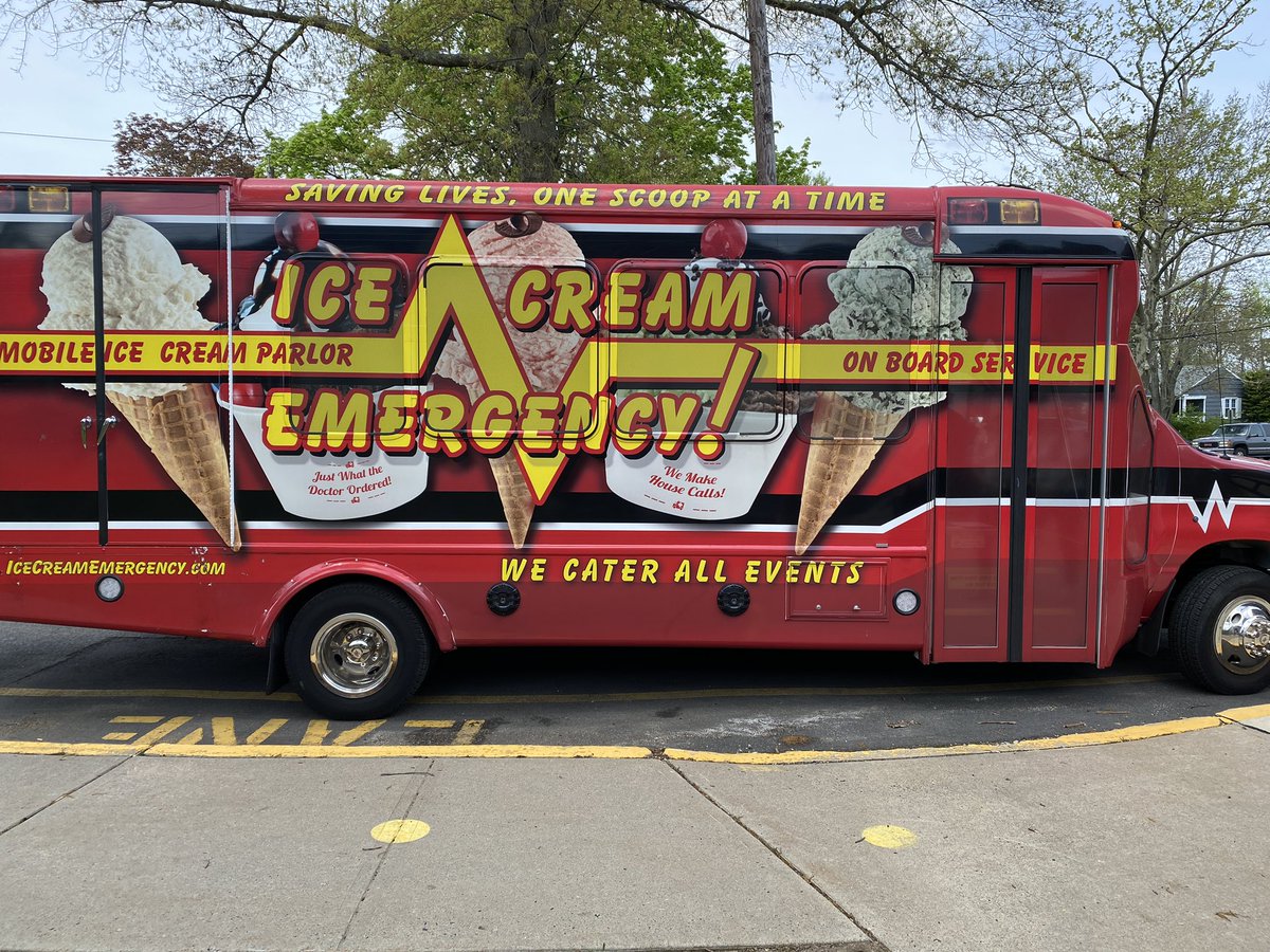 Julie Stadler tweet media