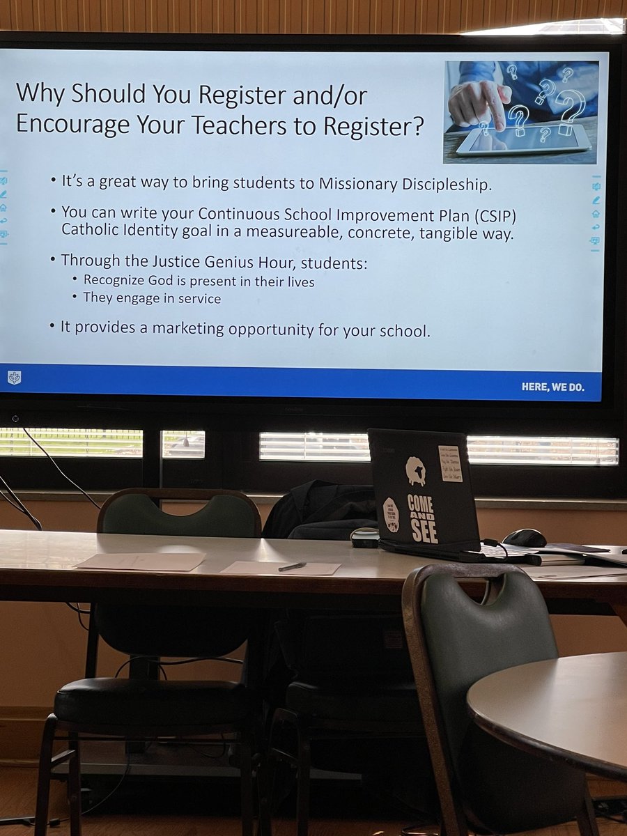 CinnamonMolly's tweet photo. @DePaulU and @DonnaKiel ‘s team were one of many who presented at @ChiCathSchools Leadership Day on Wednesday. Great meeting Nicole Carlisle! #microcredential #SEL #RacialJustice #Rise #wholebrainliving https://t.co/B1izxUBnbq
