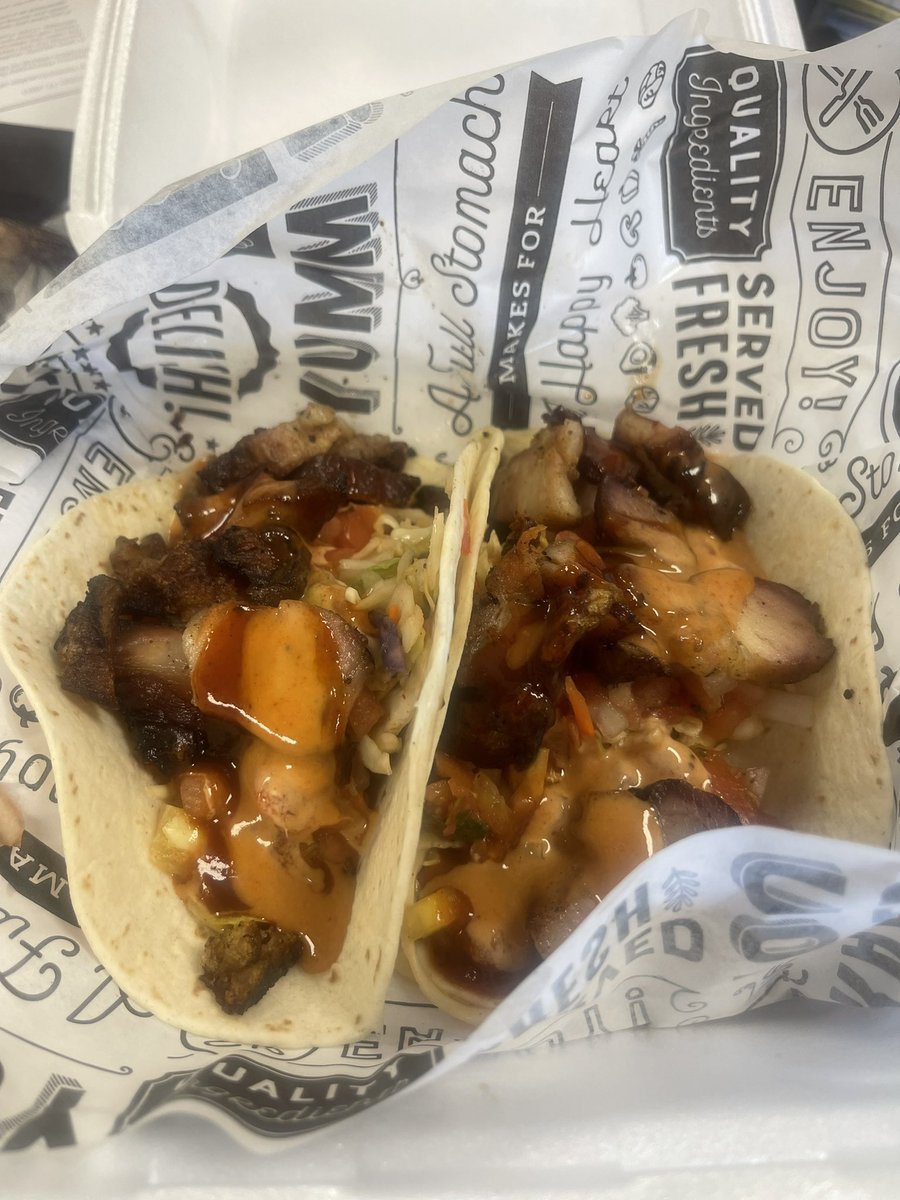 Bold_Leader864's tweet photo. Cinco de Mayo @WaterlooSchool was “en llamas” 🔥 🔥 🔥 Thanks to Ink’d Chef for the “muy bueno” tacos for our teachers duty free lunch #TeacherAppreciationWeek #TheWaterlooWay #LooLove365 https://t.co/Sl2jrvYSfc