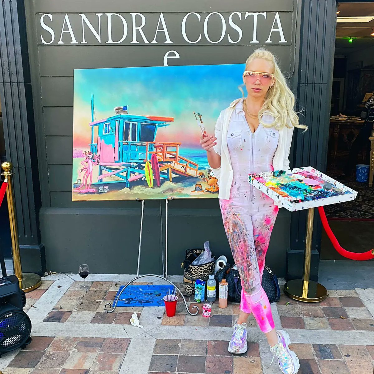 KarinBrauns's tweet photo. Always a  true blast painting live at @sandracostala, You will find more of my artwork at the boutique 💕 

721 &amp; 731 N La Cienega Blvd, West Hollywood, 90069
#fineart #interiordesign #legendsofdesigner #artshow #livepaint #artistsontwitter #art https://t.co/cbAnqBvaYK