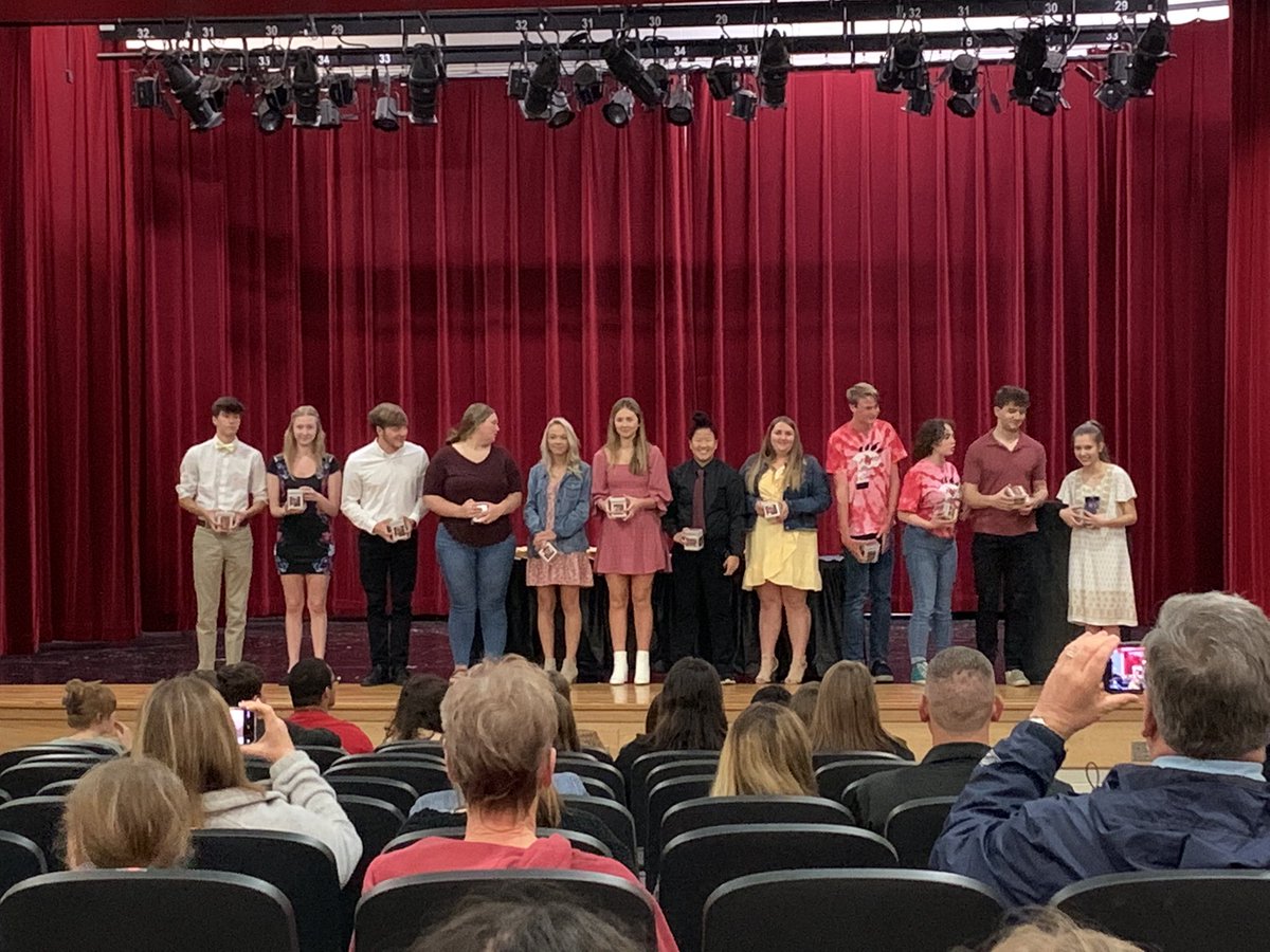 Student Council works hard to create a positive atmosphere for the students of PHS!  Thank you for all you do!  Special thank you to Ms Hart for her dedication to this organization!