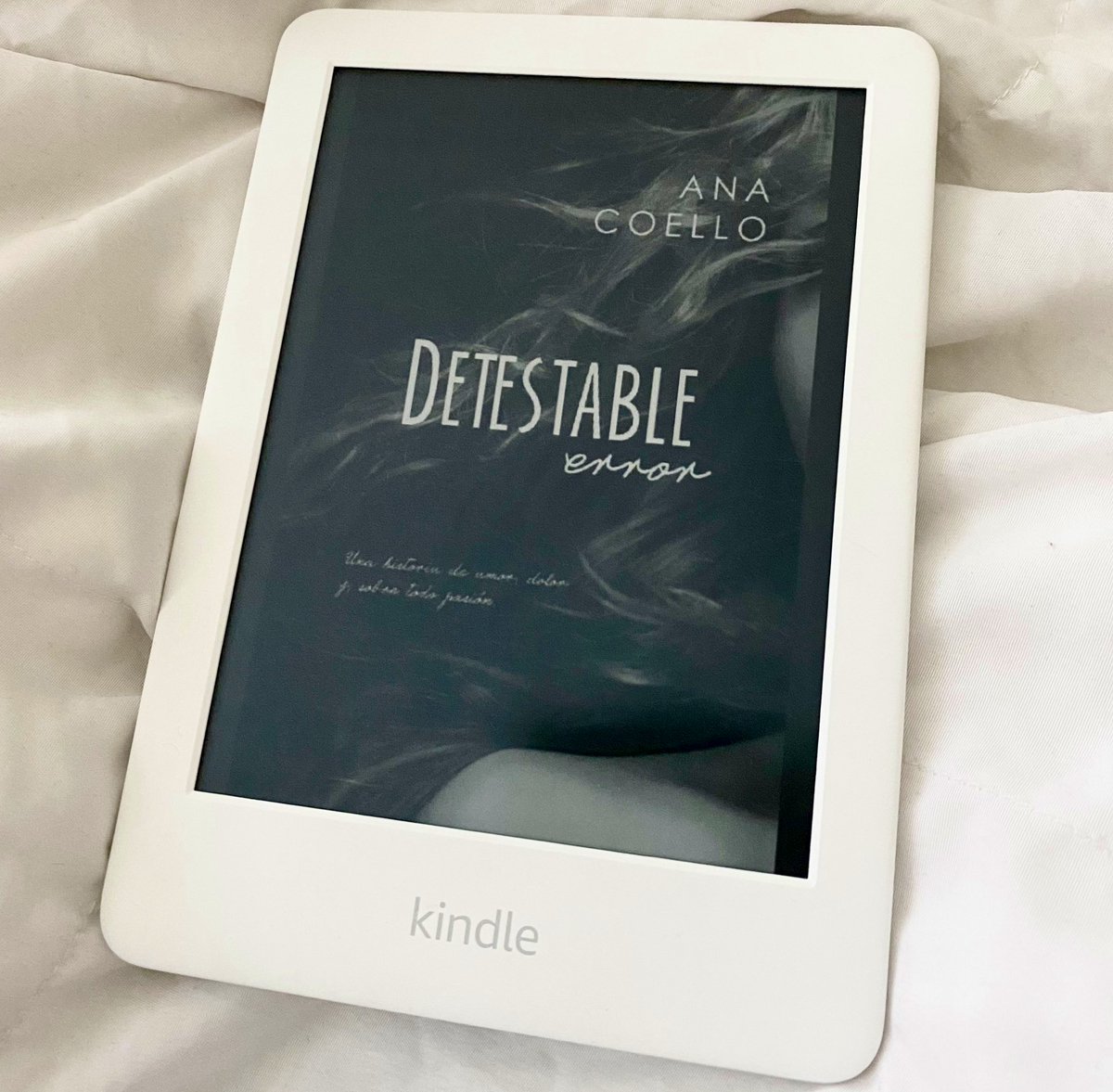 Vallvsbooks's tweet photo. Currently Reading 🫶🏼 https://t.co/z4vuBIwYGm