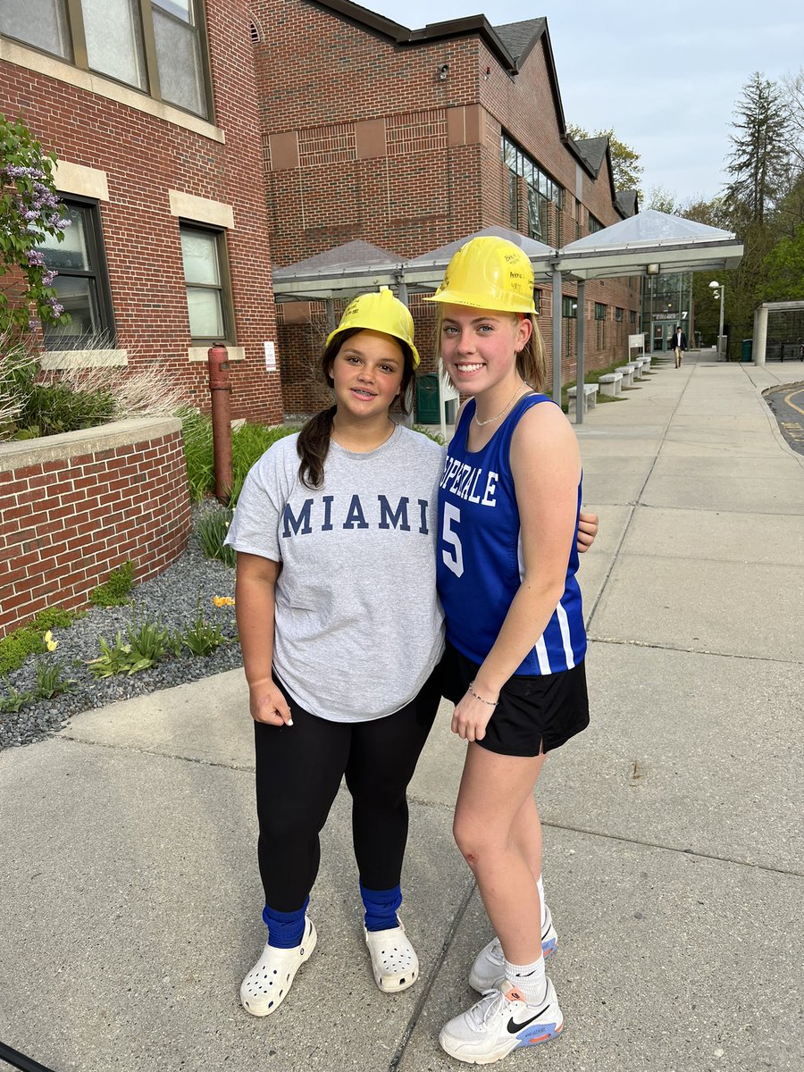 Hard Hats go to 10th grader Bea Hava for great D and 8th grader Alli Pearlman for1️⃣0️⃣saves in goal!👷‍♀️🏆 AMAZING reflexes today and so much more to come🔥🔥

8-7 Northbridge W

Tough L in the last 5 seconds of the game. Back home next week T, Th, F🏠 Fri we celebrate our seniors💙
