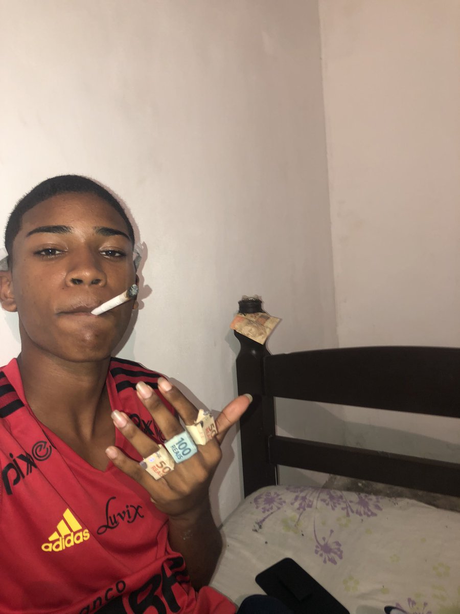 Dmt_155's tweet photo. O ódio deles é vê nós bem !!😡🤹🏽‍♂️🎭
#Sóódio🎈🤑 https://t.co/CV6eCAXtZU