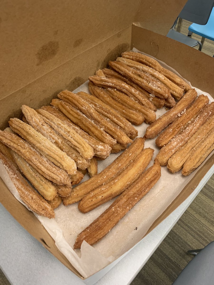 Finishing my last call day as an IM resident! Churros included! 

I haven’t left but already missing <a href="/IUIntMed/">Indiana University Internal Medicine</a> 🥲