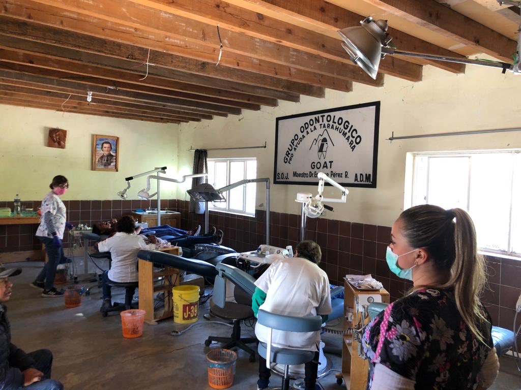 InspiraAc's tweet photo. Esta semana recibimos al Grupo Odontologico Pro Ayuda a la Tarahumara para ofrecer atención dental a escuelas e internados de la Sierra Tarahumara. 🦷🪥 https://t.co/5TFWJzmSBy