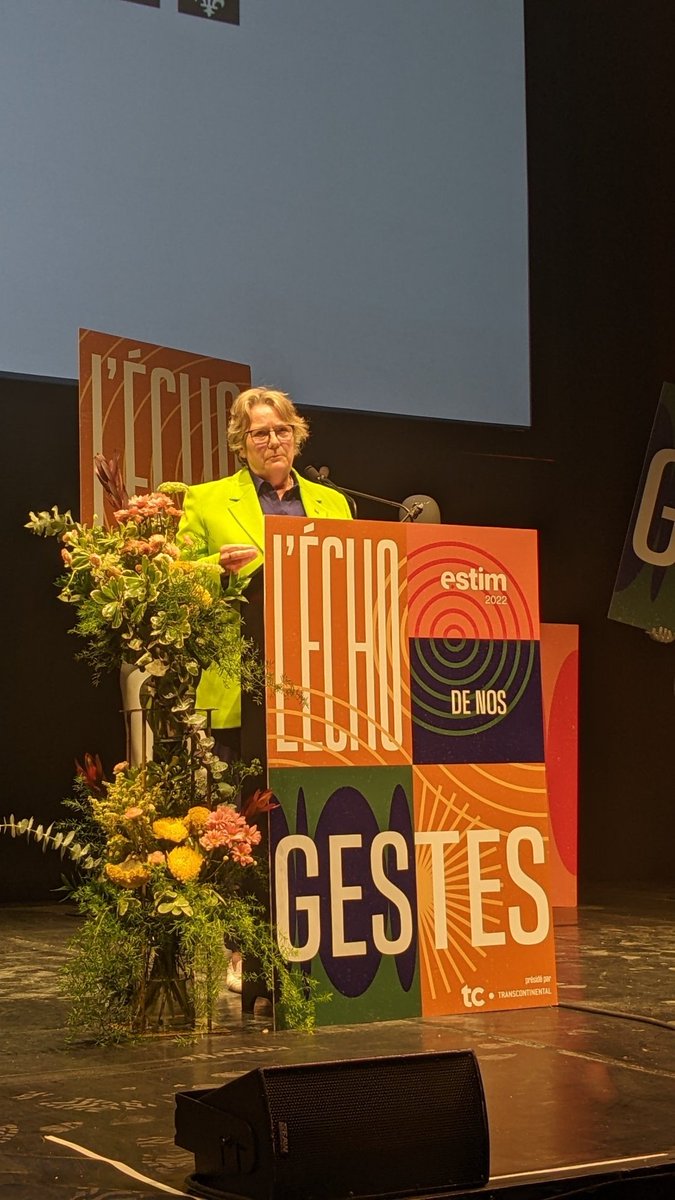CCEMontreal's tweet photo. « Les prix de ce soir c'est une manière de se rappeler à quel point l'Est de Montréal déborde de talents. 

@rouleauchantal  #Gala #ESTim2022 https://t.co/ceT9os2CFY