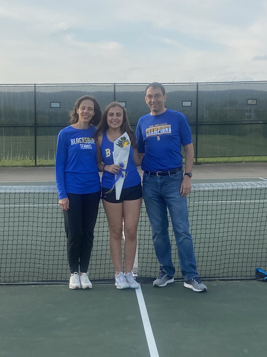 BburgHSBruins's tweet photo. Congratulations Girls Tennis 🎾 Senior Night #Seniors22 💛🎾🐻🎾💙 https://t.co/XOBhyk0ygu