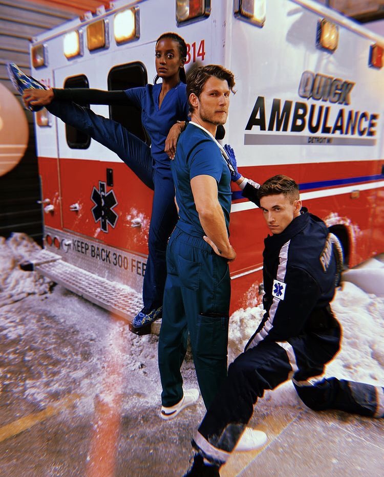 goodsambra's tweet photo. 📸 | #GoodSamCBS  terminou não faz 24h e nós já estamos morrendo de saudades de ver esse elenco incrível, nos bastidores da série ❤️ https://t.co/YpuJbrj9oB
