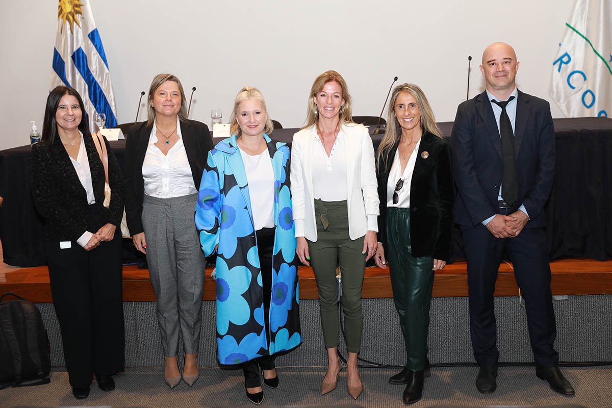 sembrandouy's tweet photo. Hoy compartimos los resultados y evaluamos la experiencia de la primera edición del Programa Sembrando Nuestra Huerta,  ejecutado por Huerta en Casa en conjunto con el Ministerio del Interior y el Instituto Nacional de Rehabilitación. https://t.co/LW5qL1F1mk