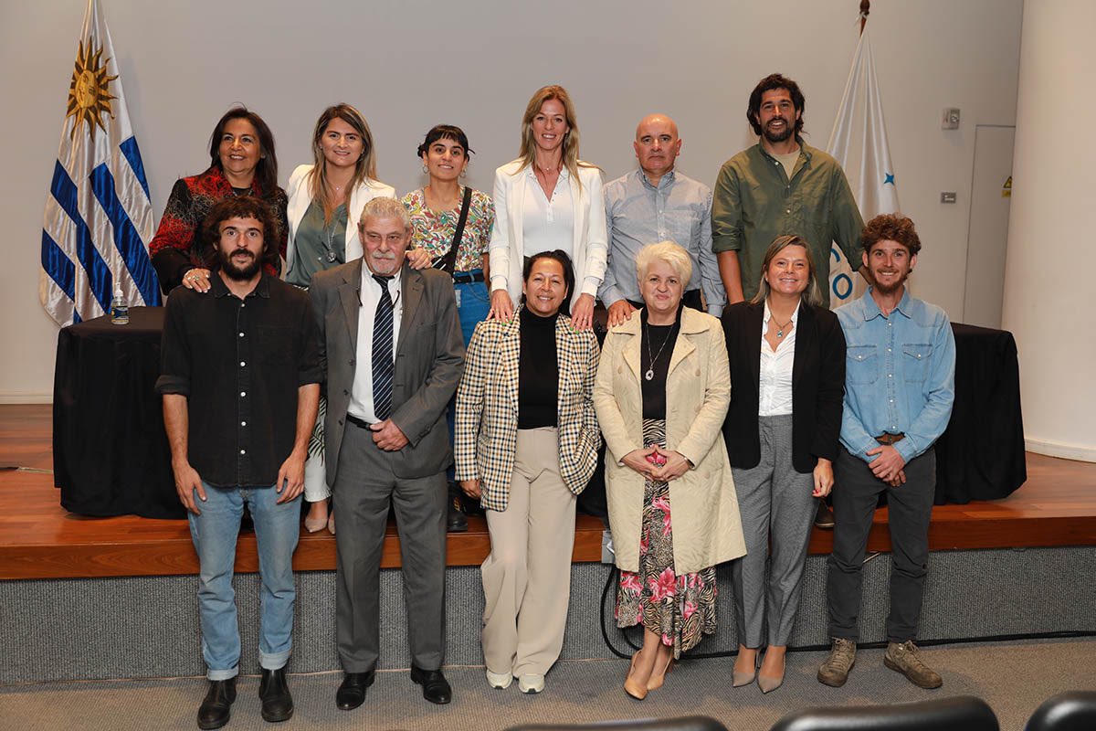 sembrandouy's tweet photo. Hoy compartimos los resultados y evaluamos la experiencia de la primera edición del Programa Sembrando Nuestra Huerta,  ejecutado por Huerta en Casa en conjunto con el Ministerio del Interior y el Instituto Nacional de Rehabilitación. https://t.co/LW5qL1F1mk