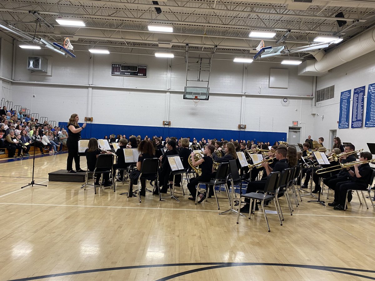 wmswildcat's tweet photo. The WMS 6th Grade band in their first Spring Concert! @TheKCSD #YouBelong #ProudToBeAWildcat #BandRocks https://t.co/BPjpehJ6cO