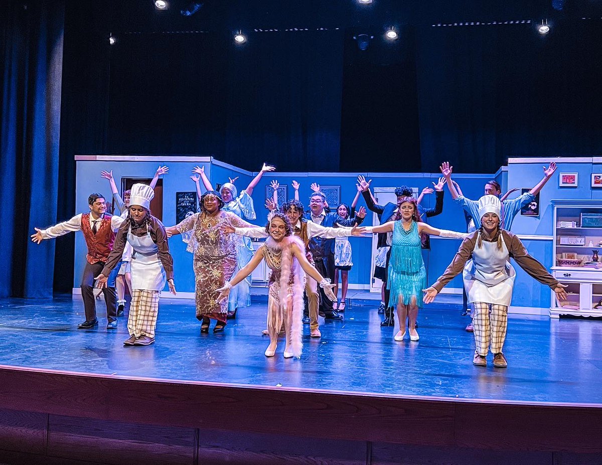 Weiss Theater tweet media