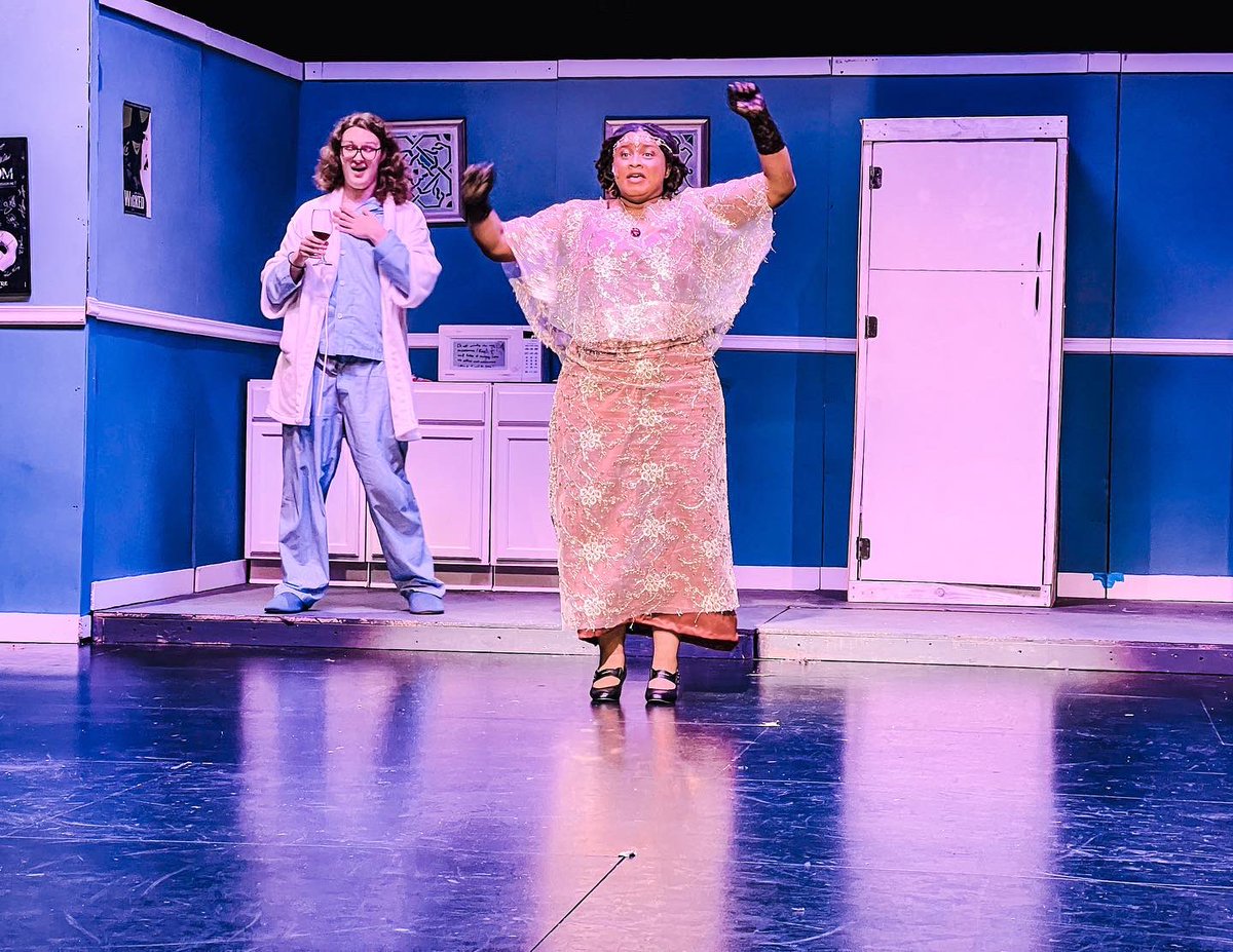 Weiss Theater tweet media