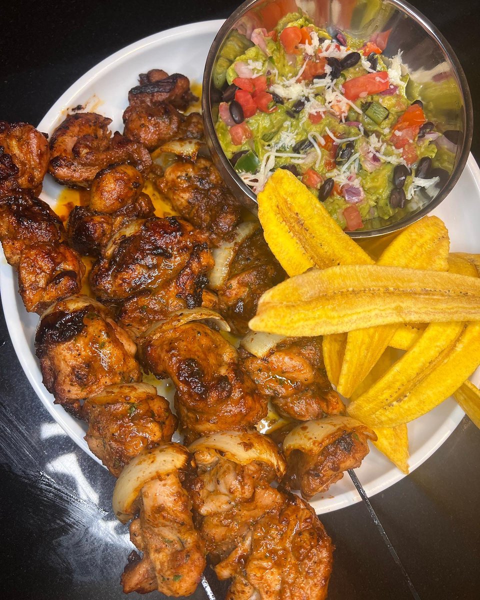 Jalapeño Jerk chicken skewers with a side of Cuban Nachos👨🏾‍🍳. Follow us on IG <a href="/flojoes_/">FloJoes</a>