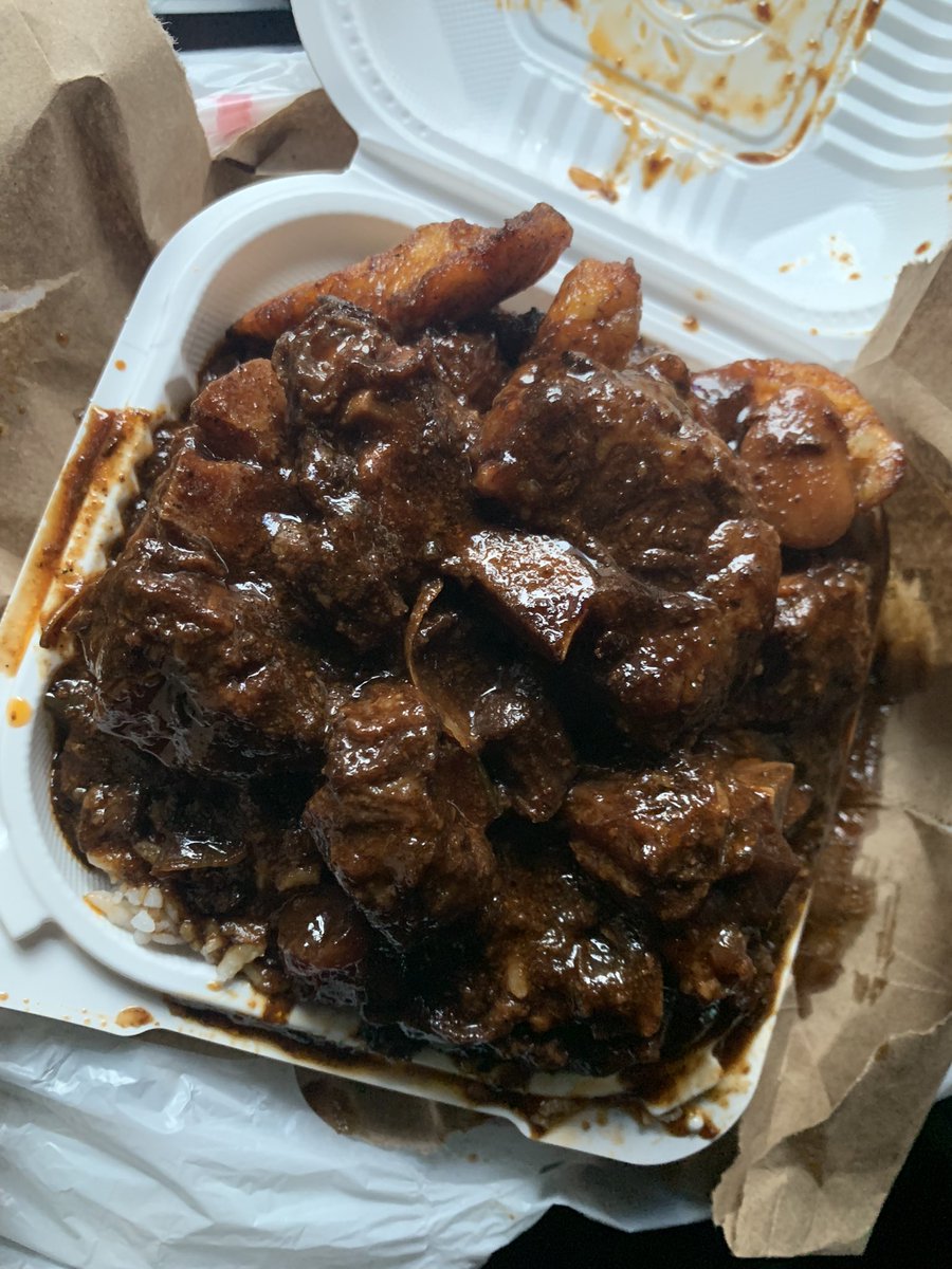 E_DGAF's tweet photo. I love my oxtail spot https://t.co/b3O5R9ggcy