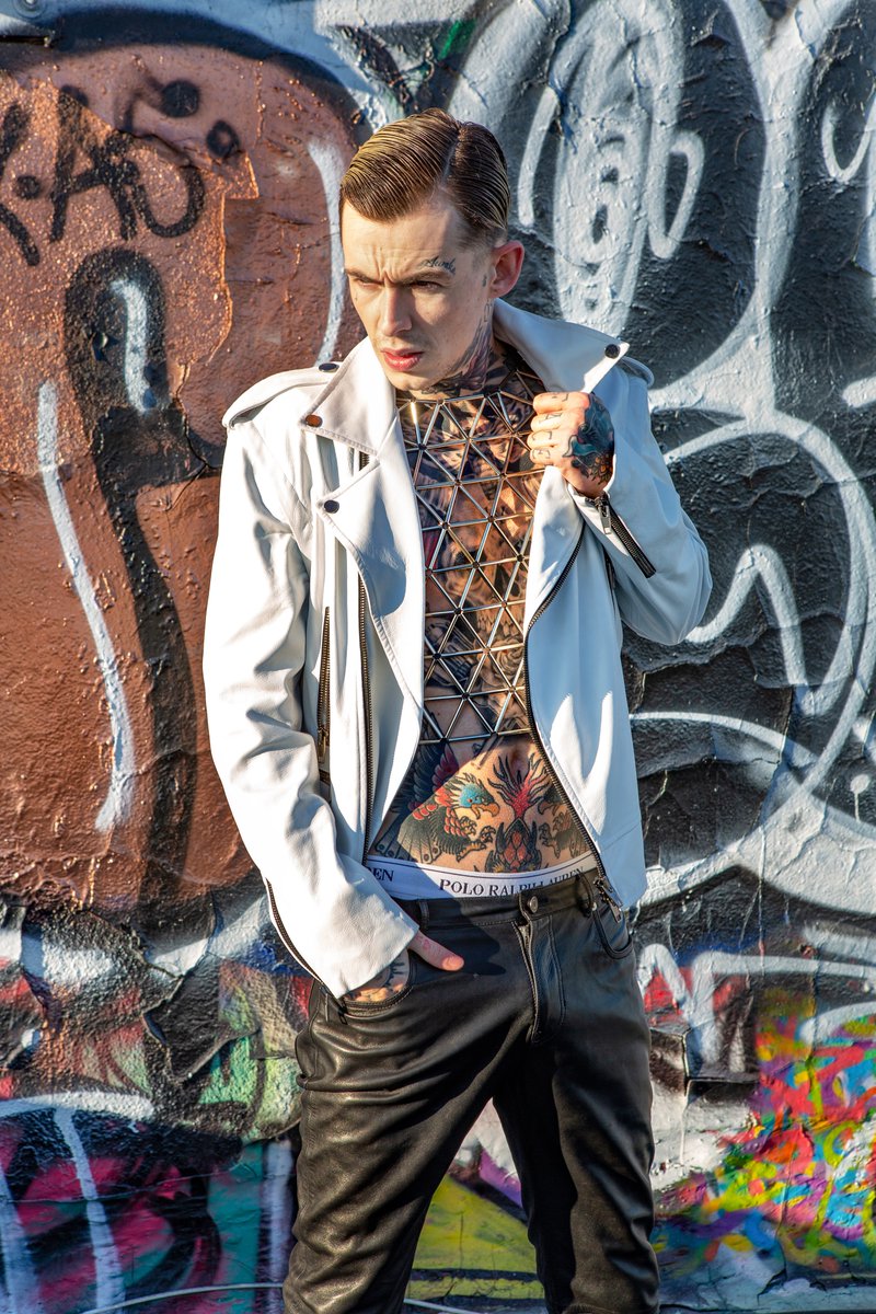 Men_of_Cinava's tweet photo. CiNava (IG men_of_cinava) #fashion #photographers this was one of our #onlocation #fashioneditorial #streetfashion #menstreetstyle #guyfashion #inspirational #streetstyleforhim #mensfashion #tbt #streetwearfashion #brooklyn #graffitiart #menswear #MenInKilts #edgy https://t.co/QO2Xagdfdw