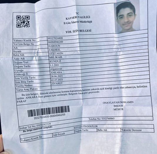 Afganlar, Türkiye’ye kaçak gelmiyor. ABD ile yapılan kamuoyuna açıklanmayan SIR anlaşmaya güvenerek geliyorlar! 
Ankara’ya gitmeleri için yol izinleri bile veriliyor! GSS borcu olan vatandaş hastane kapısından çevrilirken onlar Şehir Hastanelerinde bedava tedavi oluyorlar!