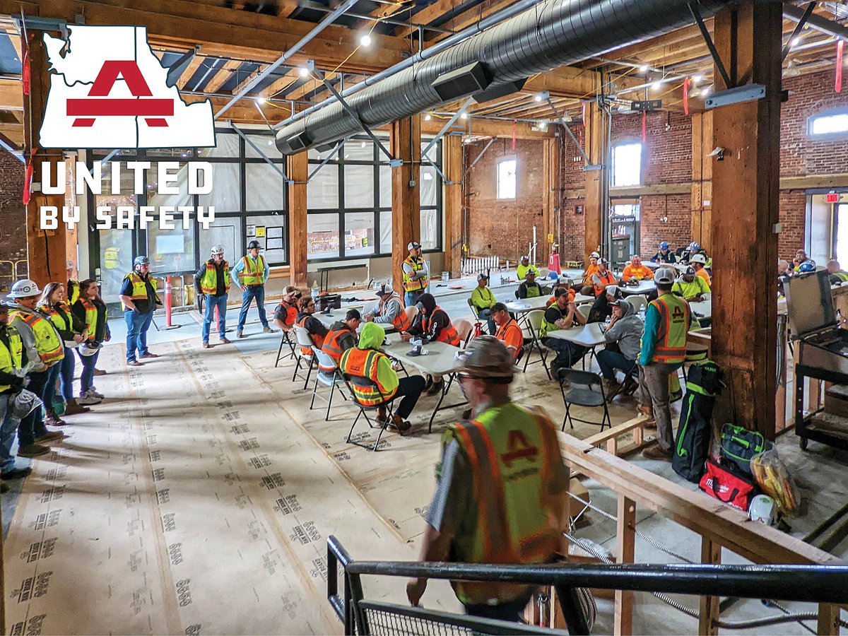 Andersen_Const's tweet photo. Site Evacuation, Emergency Planning, Ladder Safety... oh my! The teams continue to celebrate Safety Week 2022 with presentations, a raffle, and homemade BBQ.

Thank you to all of our trade partners for joining us!

#ConnectedSupportedSafe #UnitedBySafety #StandDown4Safety https://t.co/eEsfDDUqQk