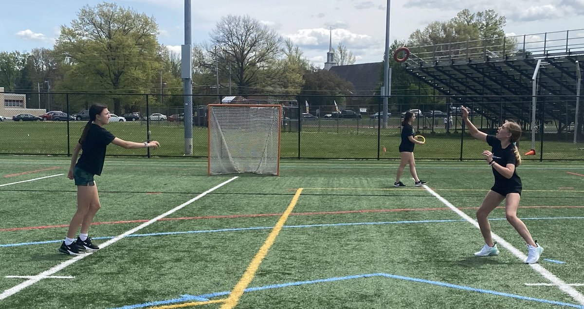 MrsMohl_HPE's tweet photo. A little dolphin golf prep on this BEAUTIFUL afternoon #GMMSPE #teamworkmakesthedreamwork 🐬⛳️ https://t.co/Ty2mRooAQR