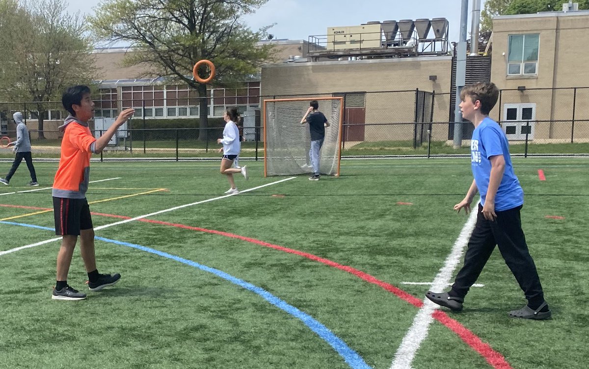 MrsMohl_HPE's tweet photo. A little dolphin golf prep on this BEAUTIFUL afternoon #GMMSPE #teamworkmakesthedreamwork 🐬⛳️ https://t.co/Ty2mRooAQR