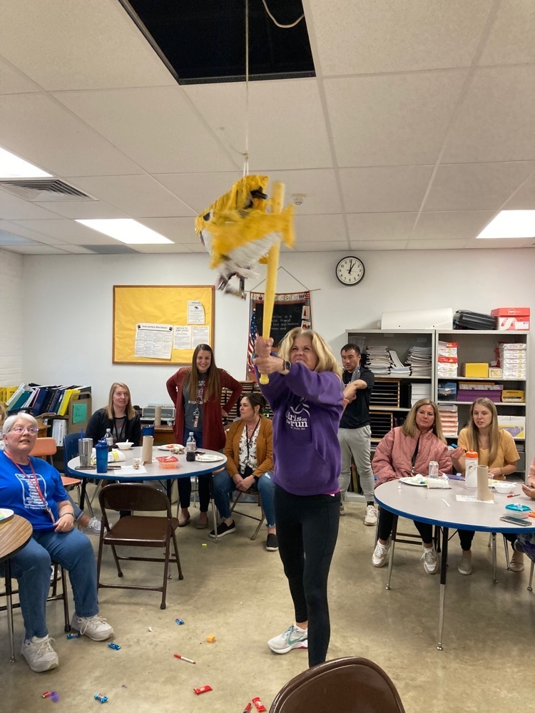 HSD5HE's tweet photo. We love our teachers! A little Cinco de Mayo celebration during lunch was a blast! https://t.co/ROEkS69GFI