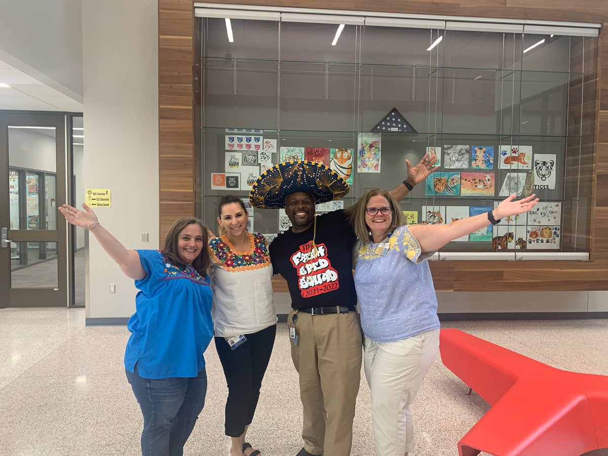 Monique Pendola tweet media