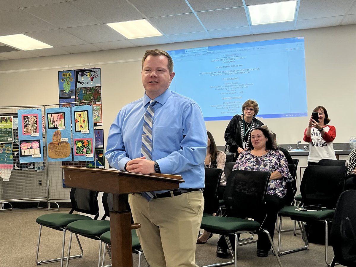 Congratulations to Chris Keating on his appointment to become the Principal of Renwood Elementary School! Mr Keating has served our students and families with dedication and distinction and we are proud to promote him to this critical role!