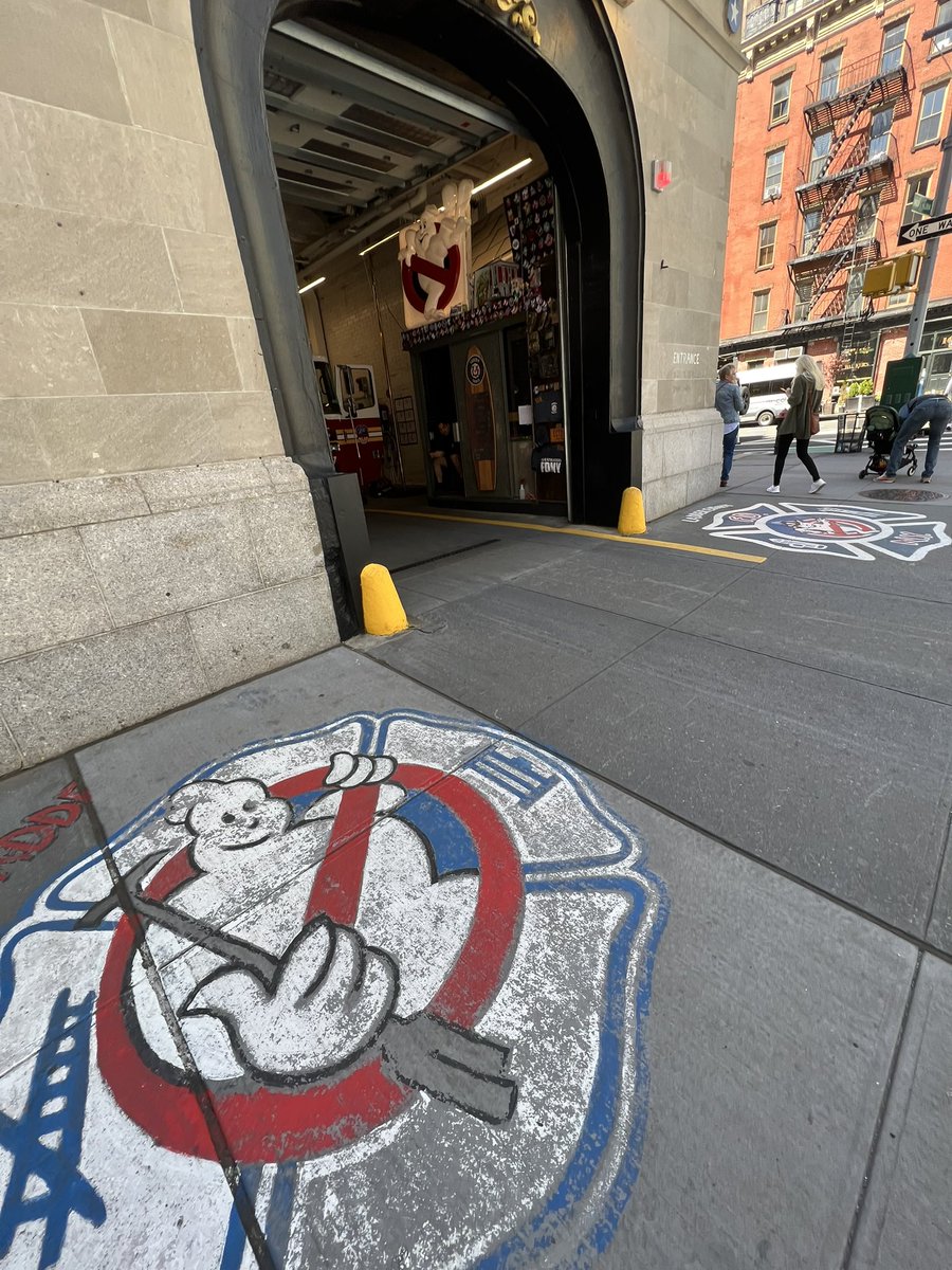 Cartmangriffin's tweet image. #ghostbusters #ladder8 #nyc