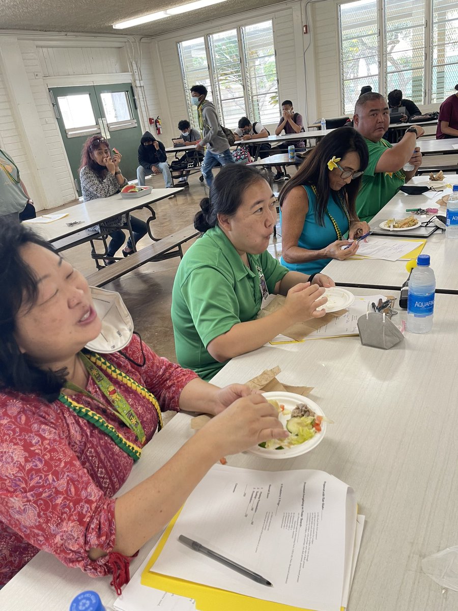 dela808's tweet photo. #KūliaIkaNuu #KHSBulldogs present and prepare integrated #PBL #Showcase #StretchLearning @HIDOE808 @maryhattori @tushijima https://t.co/PxLVskMBy0