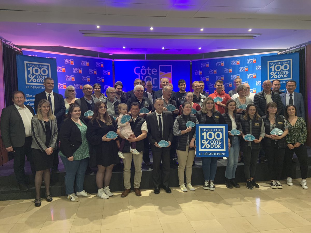Sauvadet's tweet photo. Félicitations à nos agriculteurs et producteurs primés lors du dernier @Salondelagri ! Ils représentent l’excellence et la diversité de nos produits. Ils sont la fierté de la Côte-d’Or ! #FiersDeNosAgriculteurs https://t.co/5heHKxhUI3