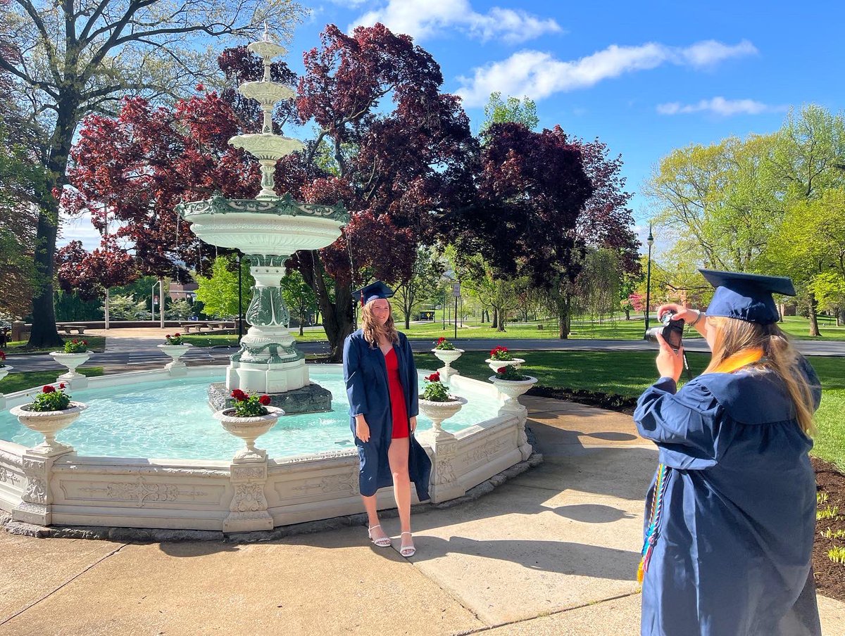 shippensburgU's tweet photo. Whoโs ready for the weekend? ๐
https://t.co/7z5ynlEcNK
#ShipIsIt #ShipGrad22 https://t.co/UsG4HM9sUh