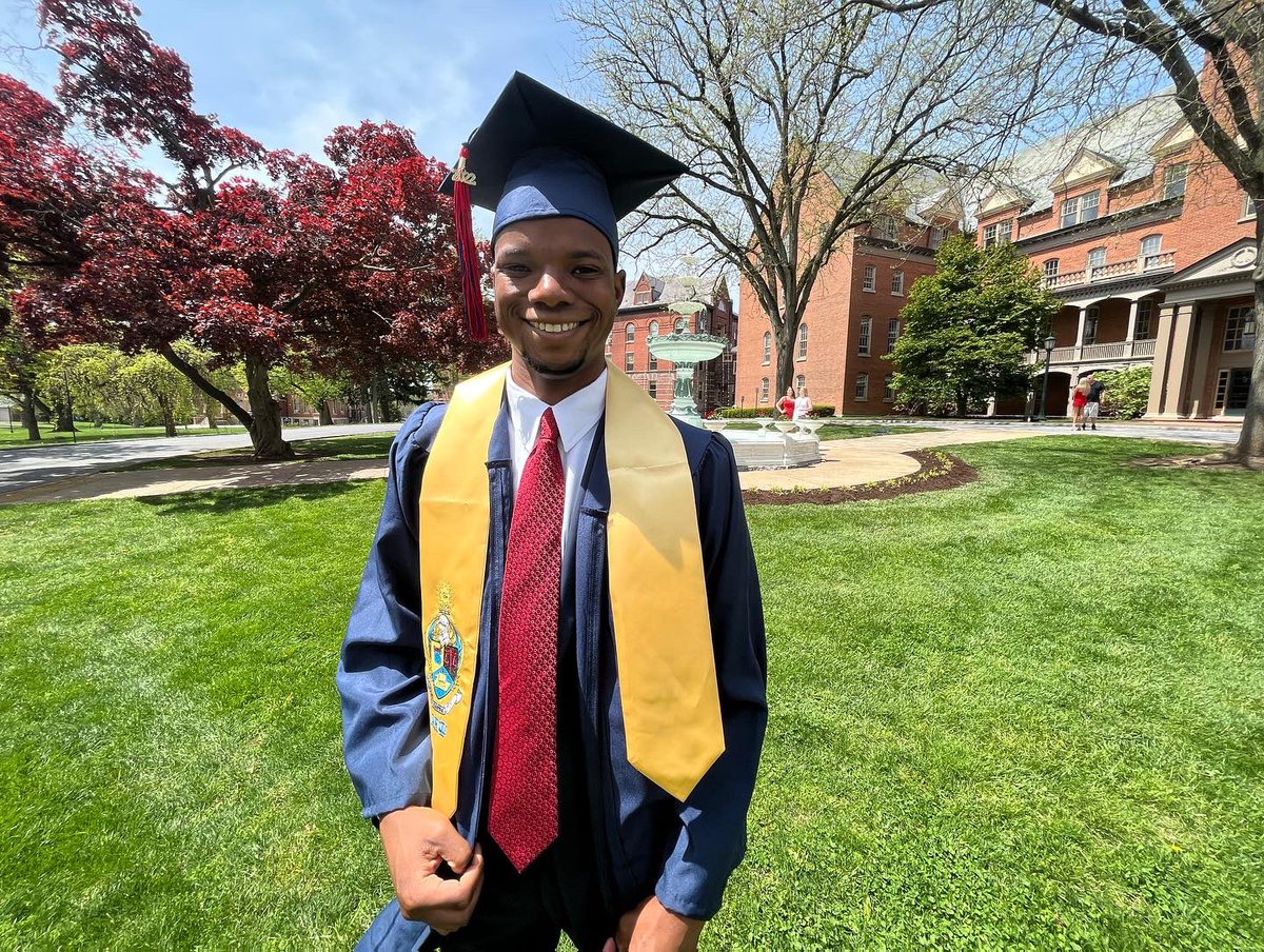 shippensburgU's tweet photo. Whoโs ready for the weekend? ๐
https://t.co/7z5ynlEcNK
#ShipIsIt #ShipGrad22 https://t.co/UsG4HM9sUh
