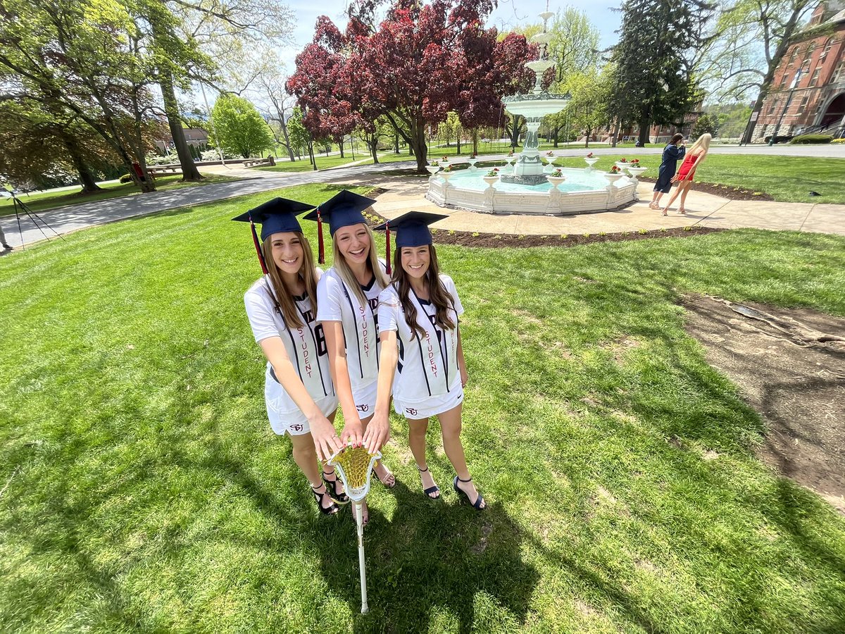 shippensburgU's tweet photo. Whoโs ready for the weekend? ๐
https://t.co/7z5ynlEcNK
#ShipIsIt #ShipGrad22 https://t.co/UsG4HM9sUh