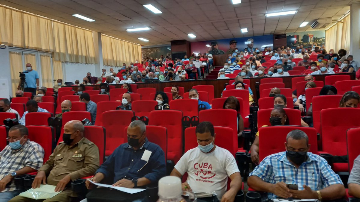 CaridadPoey's tweet photo. #Cuba, se puntualiza en reunión de directores la  preparación para enfrentar y desarrollar los días 21 y 22 de mayo el ejercicio popular dirigido a la reducción de riesgo de desastres Meteoro 2022. 🌀#CubaViveEnSuHistoria #Matanzas #MatancerosEnVictoria https://t.co/3y34GzCEe1
