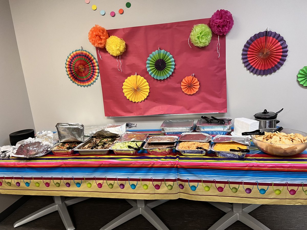 Julie Mayer tweet media