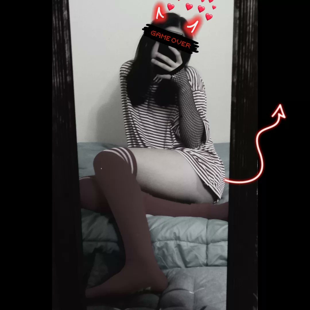 Fem_Hot420's tweet photo. Tu 😈 o tu 😇, tu eliges jajsj #femboy #diablita #angel #trapito #trapitoedit #trapitosexi #femboyhot #sissyboy #sexy #hot https://t.co/mpmBGtDgni