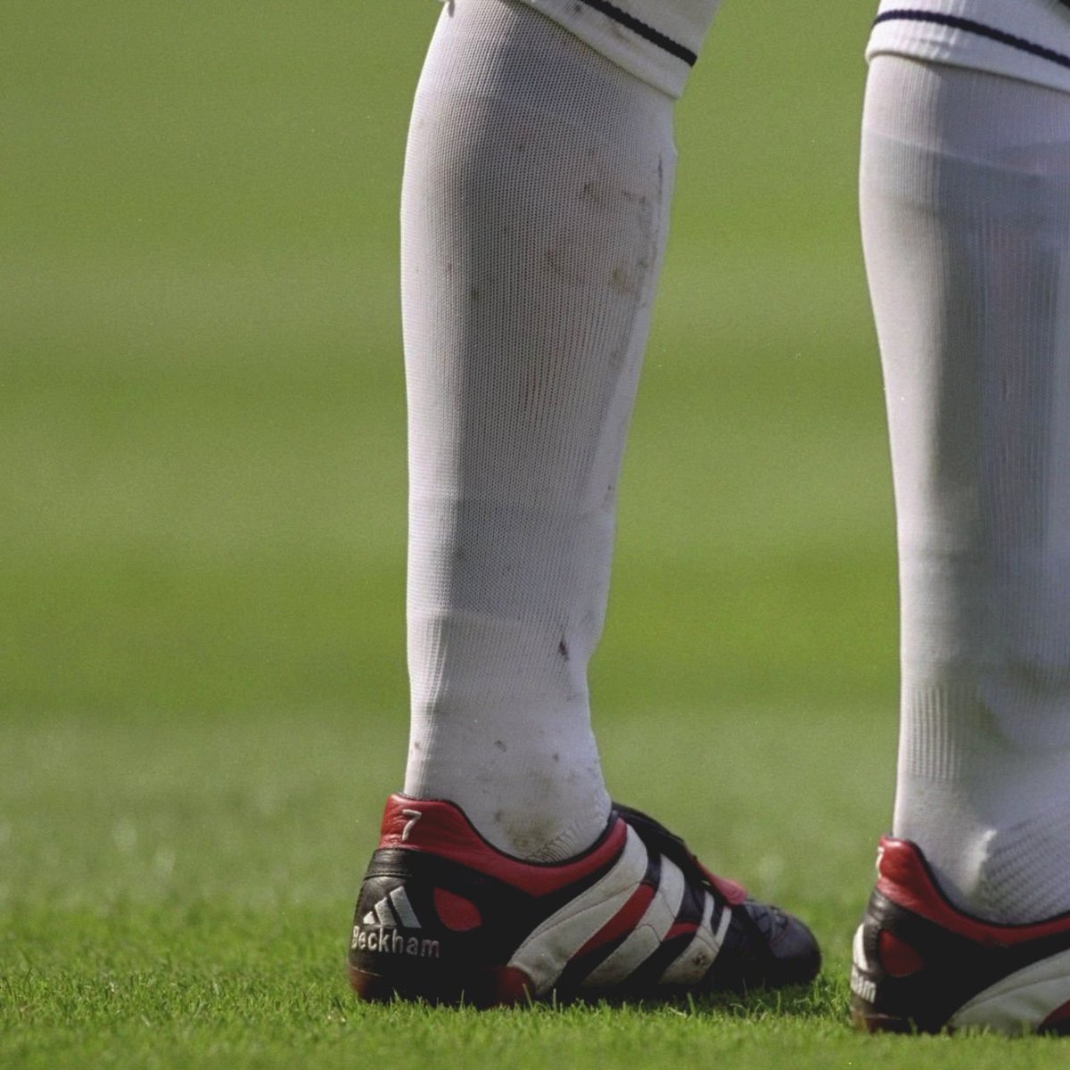 classicshirts's tweet photo. The Beckham Boot era 🤤 https://t.co/zNhg2vrOvE