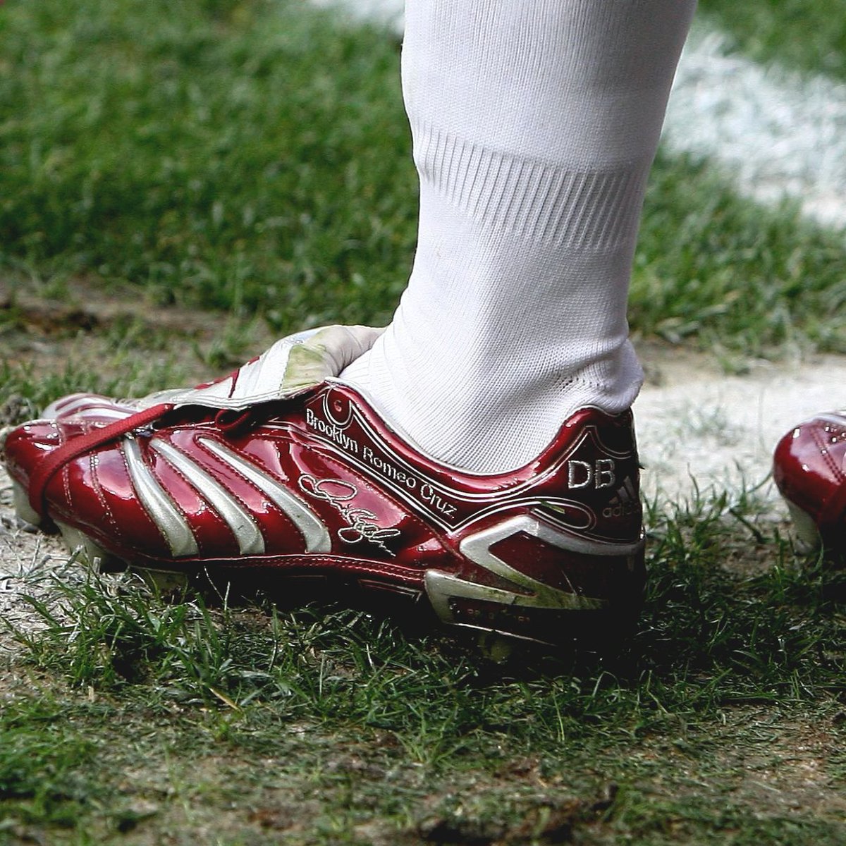 classicshirts's tweet photo. The Beckham Boot era 🤤 https://t.co/zNhg2vrOvE