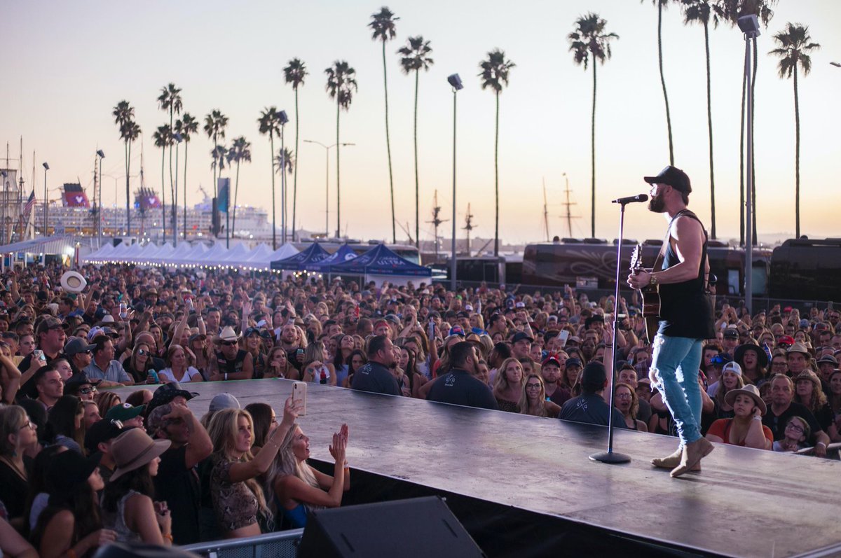 activatedevents's tweet photo. #tbt to when @DylanScottCntry took the Boots in the Park stage in sunny San Diego!

#bootsinthepark #sandiegoca #dylanscott #countrymusicconcert https://t.co/VpKp8Jw5ts