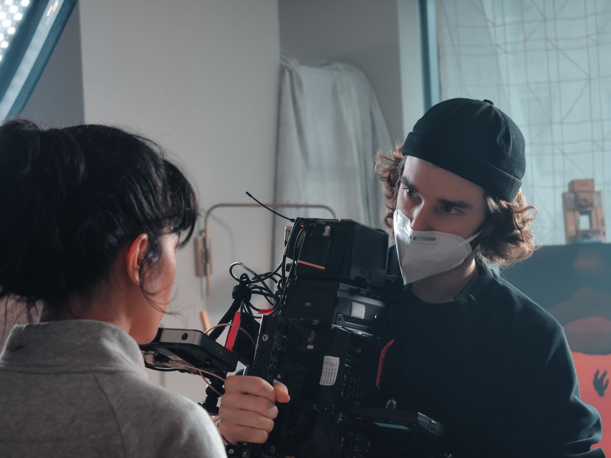 goodbearfilms's tweet photo. Here's the last BTS dump for the week! #MarsFalling
Fun Fact: We actually lost a days worth of footage due to SD cards being corrupt. It forced us to be creatively resourceful and cut down the entire shot list to make space for reshoots. Fortunately, we found a way in the end! https://t.co/wa5tv3gNUT