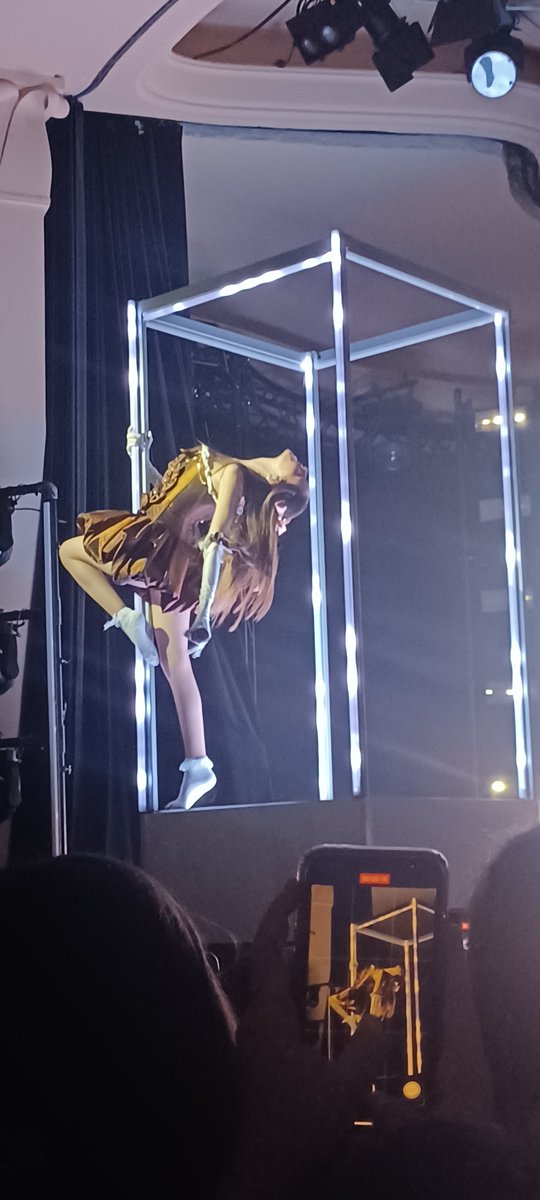 mads_subs's tweet photo. #lstberlin #lst @madisonbeer https://t.co/v1p4RSP1u2