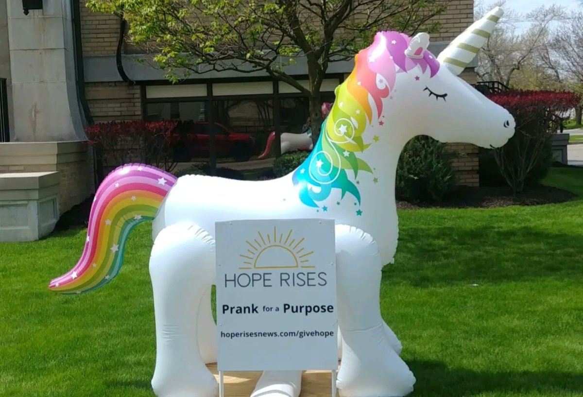 NTPoliceDept's tweet photo. The Hope Rises "Prank for a Purpose" Unicorn has arrived at the North Tonawanda Police Department from our friends at the Lockport Police Department.
https://t.co/kJyEJorfTv #LockportPD #hoperises #prankforapurpose https://t.co/1o7oKn627y