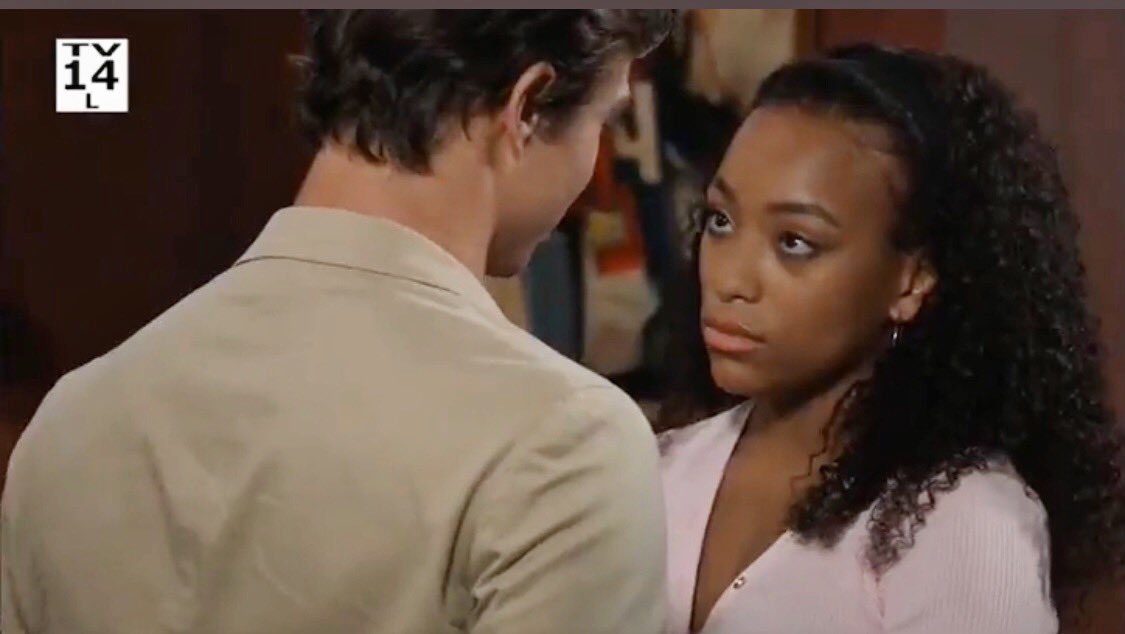 ritziroo's tweet photo. Our OG co-captains did that!! What a year 2021 was! ❤️‍🔥 #Sprina #GH https://t.co/4kR9jUgv9u